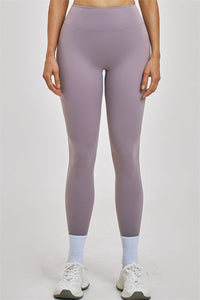 The Zenith Sports Bra Leggings 2-Piece Set