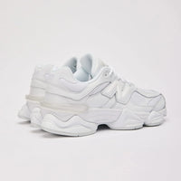 9060 | Triple White